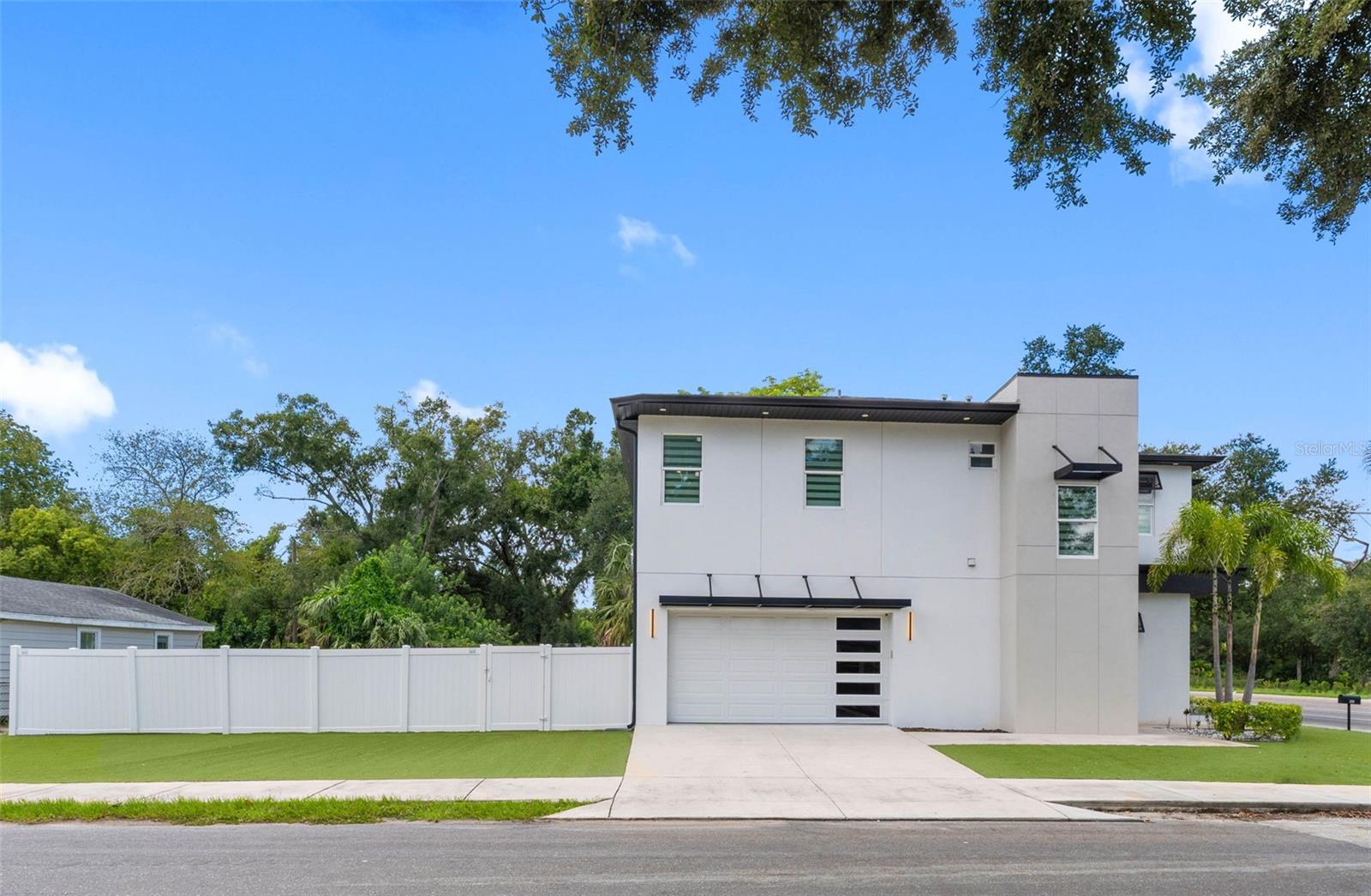 902 W SLIGH AVE — photo 7