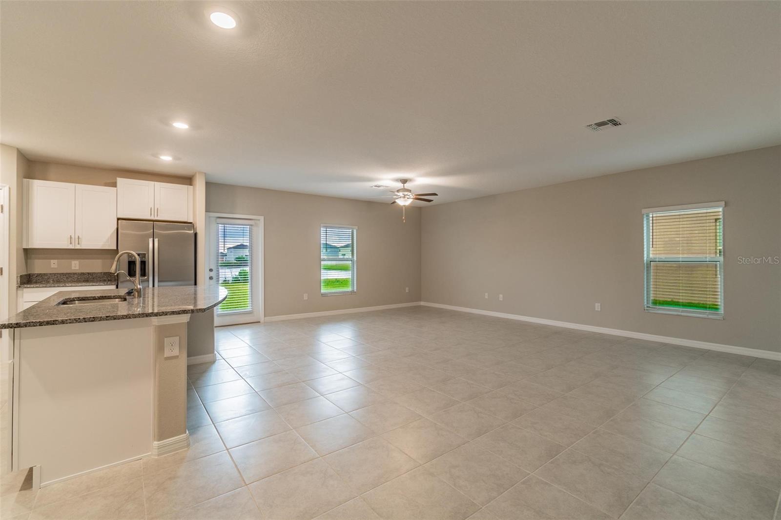5064 WHITE CHICORY DR — photo 5