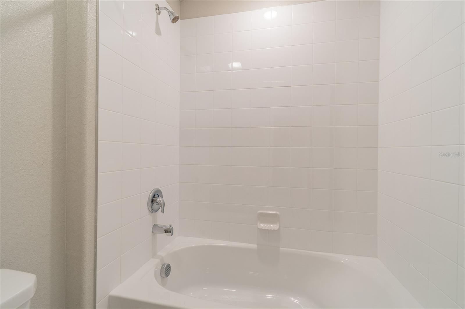 5064 WHITE CHICORY DR — photo 35