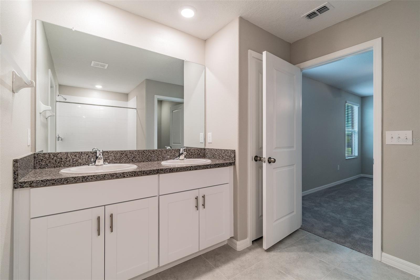 5064 WHITE CHICORY DR — photo 24