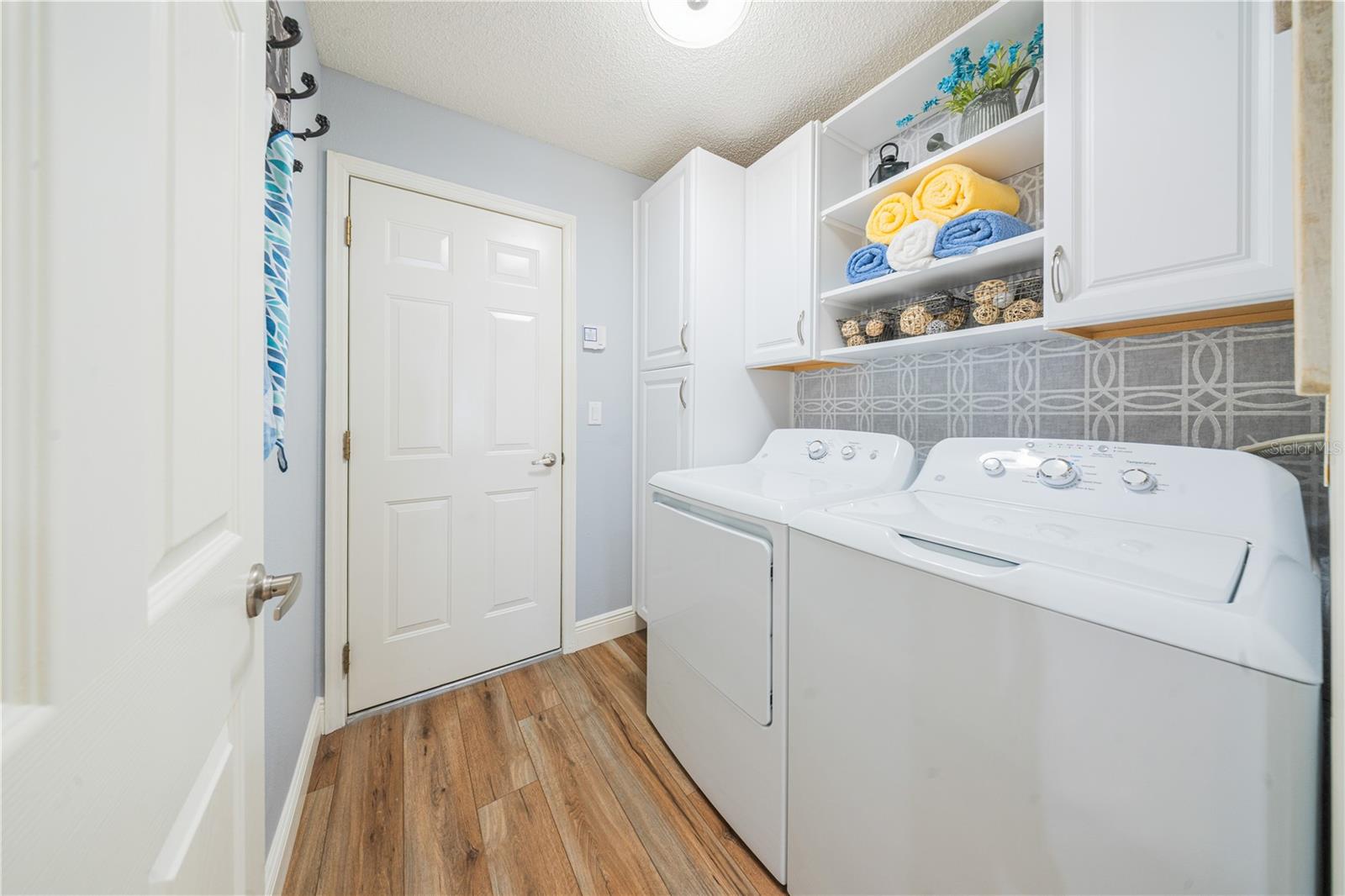 2530 ARROWPOINTE DR — photo 12