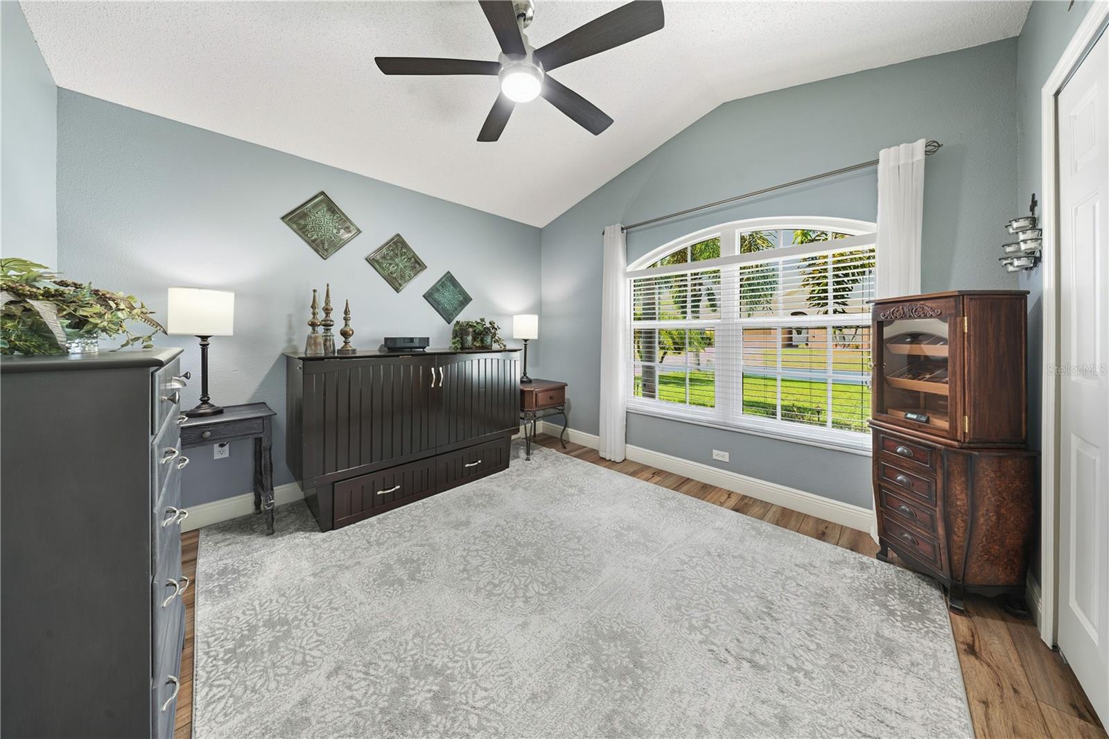 2530 ARROWPOINTE DR — photo 23