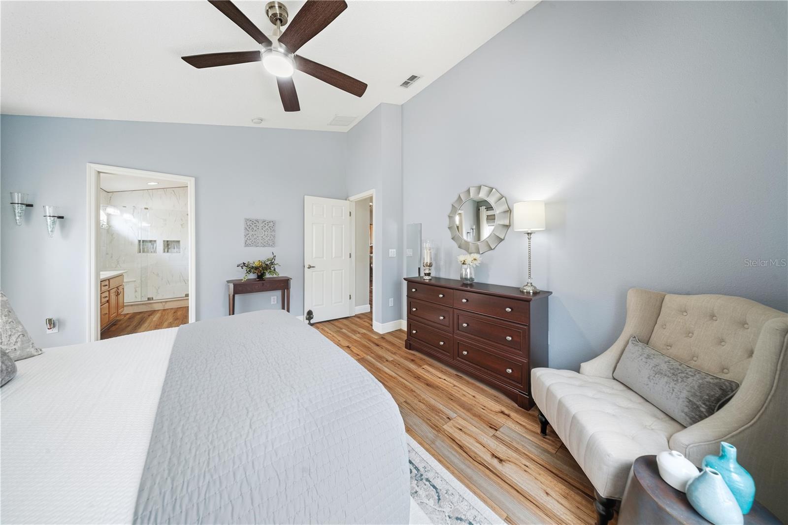 2530 ARROWPOINTE DR — photo 14