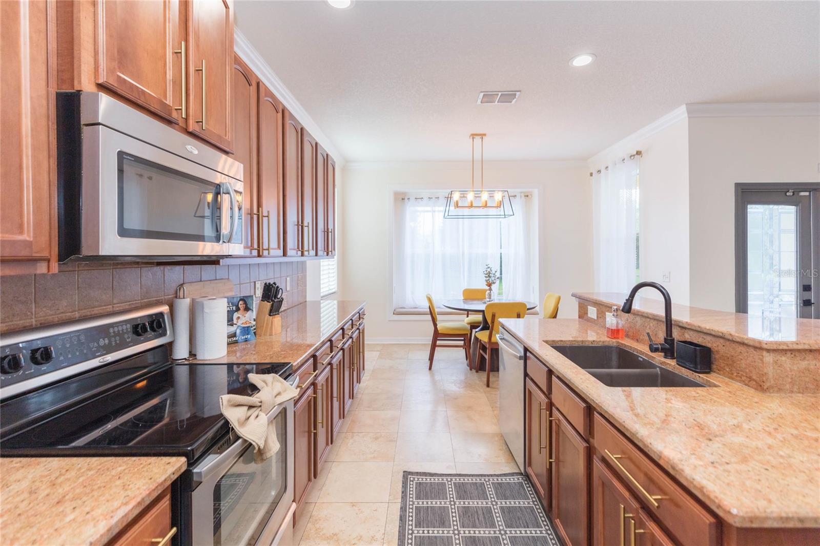 4433 FIELDVIEW CIR — photo 8