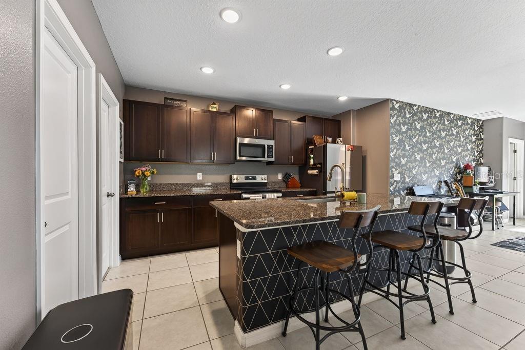2148 SHINING AZUL WAY — photo 4