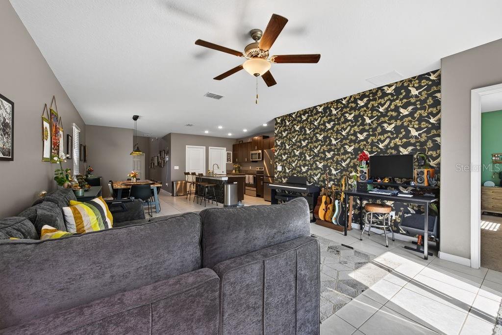 2148 SHINING AZUL WAY — photo 17
