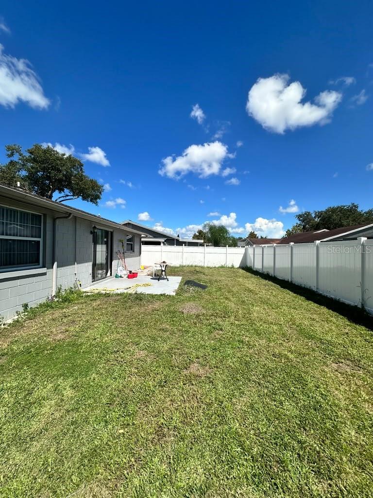 9408 ROSEBURY CT — photo 12