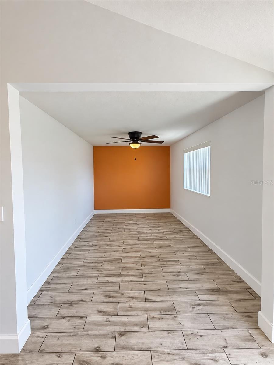 9408 ROSEBURY CT — photo 9