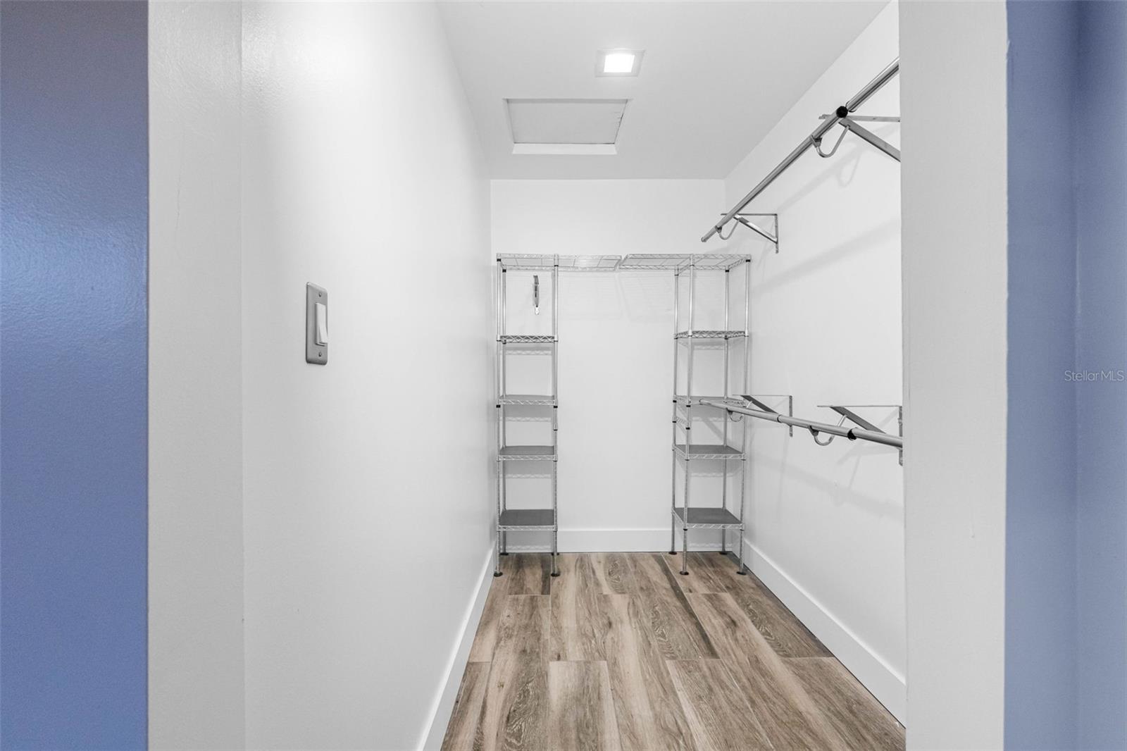 439 CAPRI WAY NE — photo 17