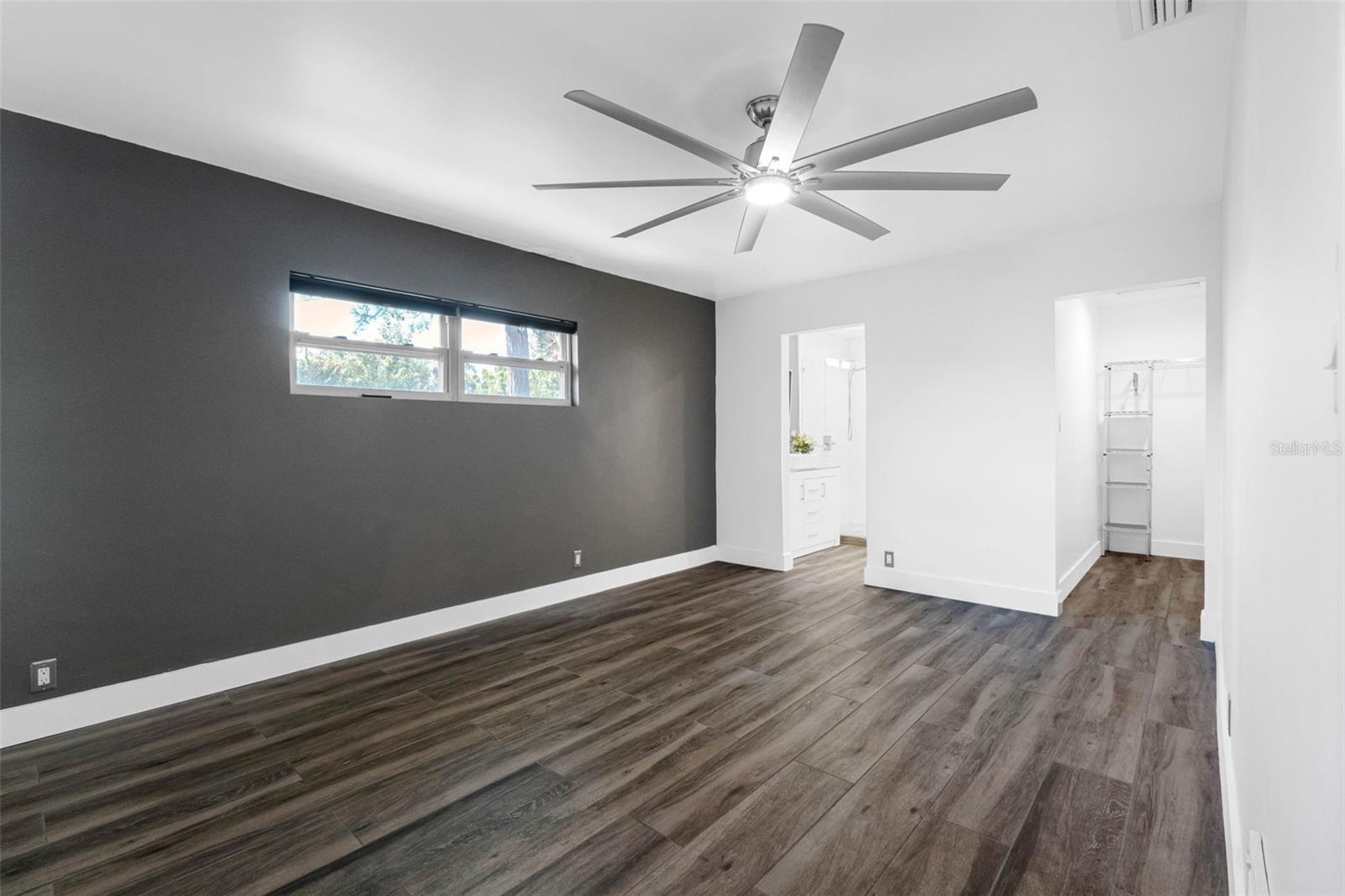 439 CAPRI WAY NE — photo 15