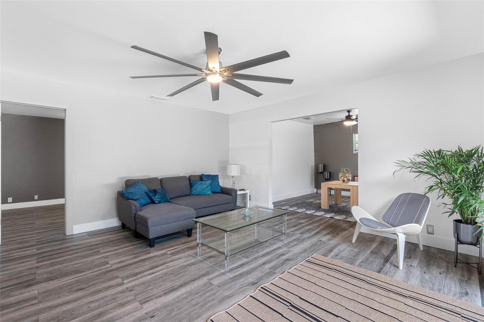 439 CAPRI WAY NE — photo 12