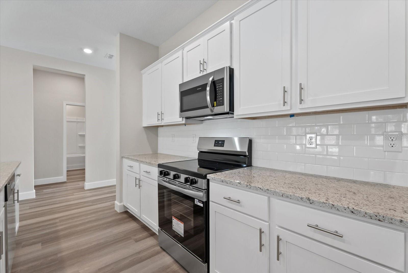 5779 N CRANBERRY BLVD — photo 25