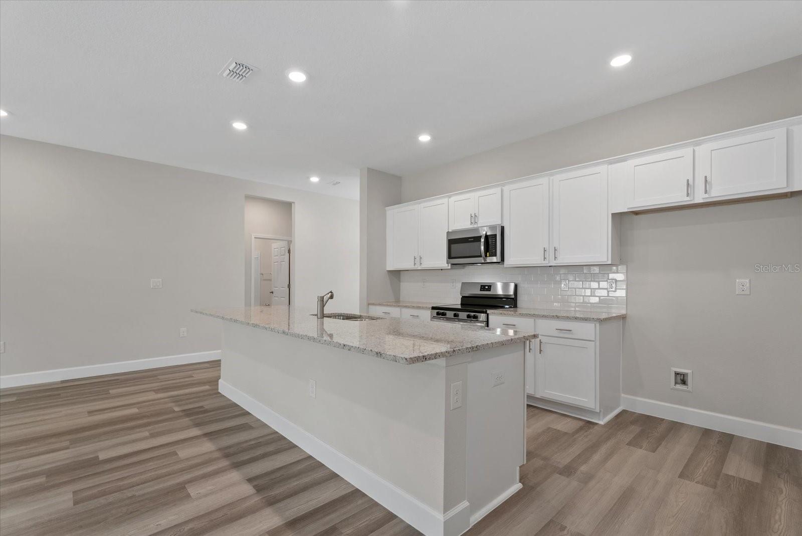 5779 N CRANBERRY BLVD — photo 22