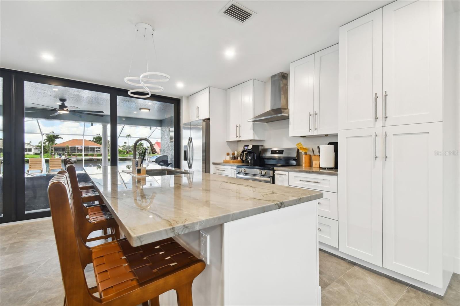 919 CHIPAWAY DR — photo 15