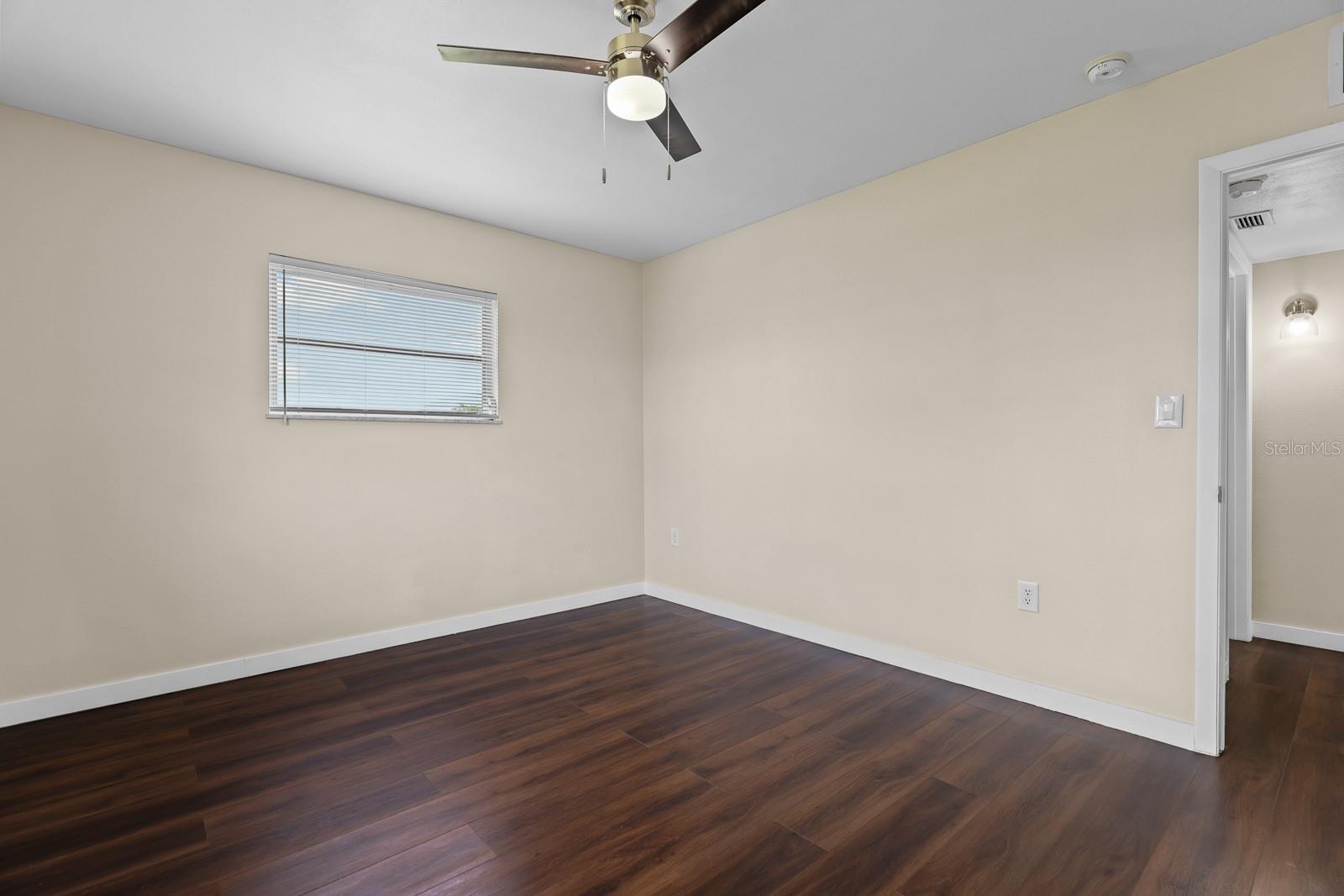 702 DESERT HILLS WAY — photo 19