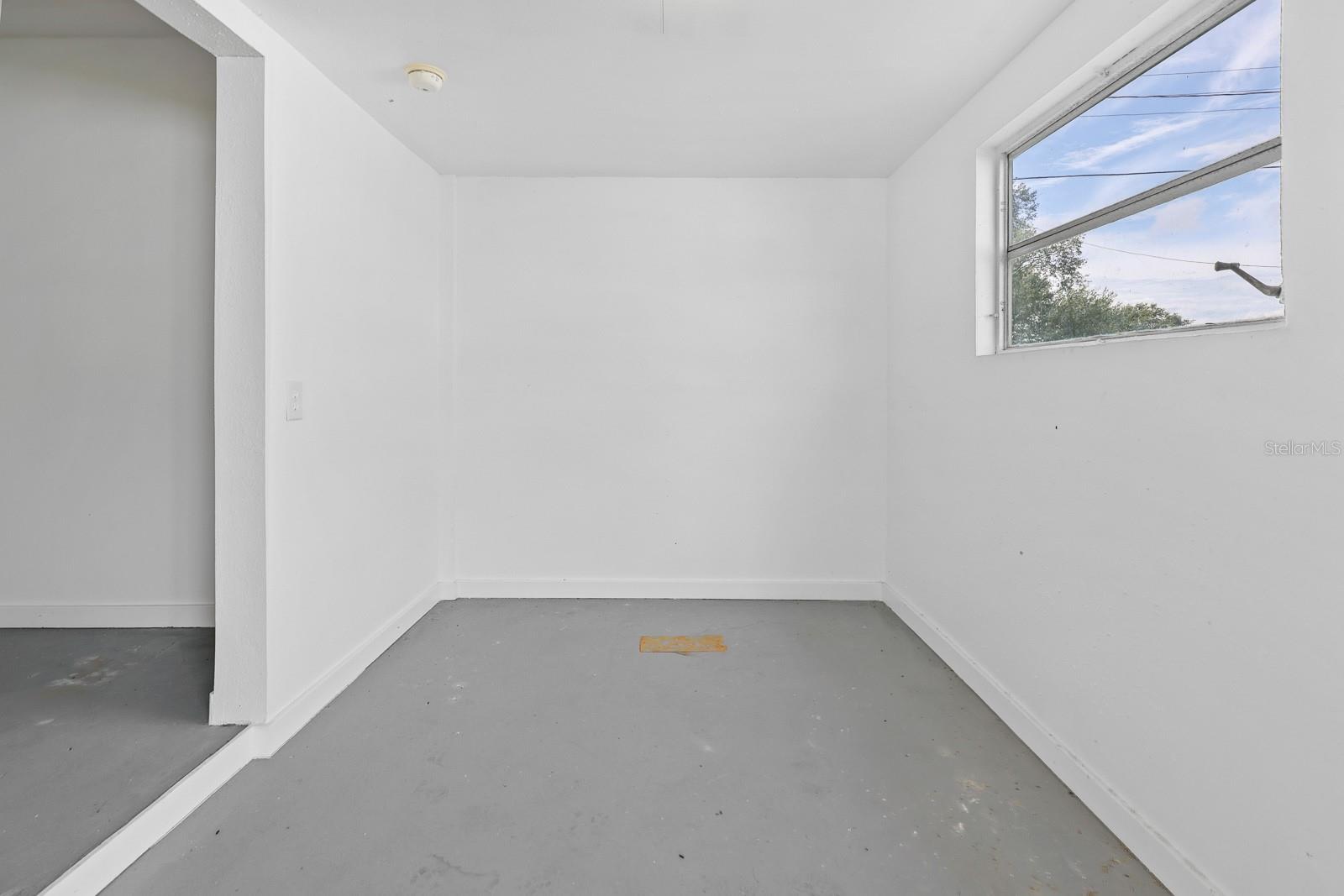 702 DESERT HILLS WAY — photo 23