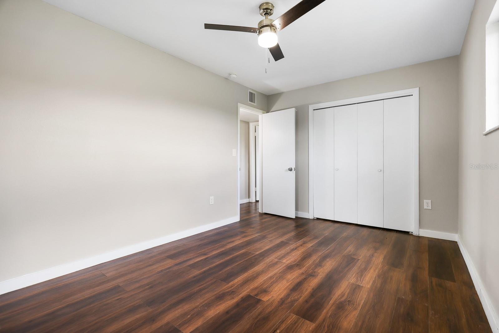 702 DESERT HILLS WAY — photo 18