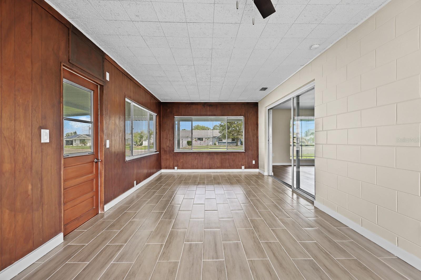 702 DESERT HILLS WAY — photo 14