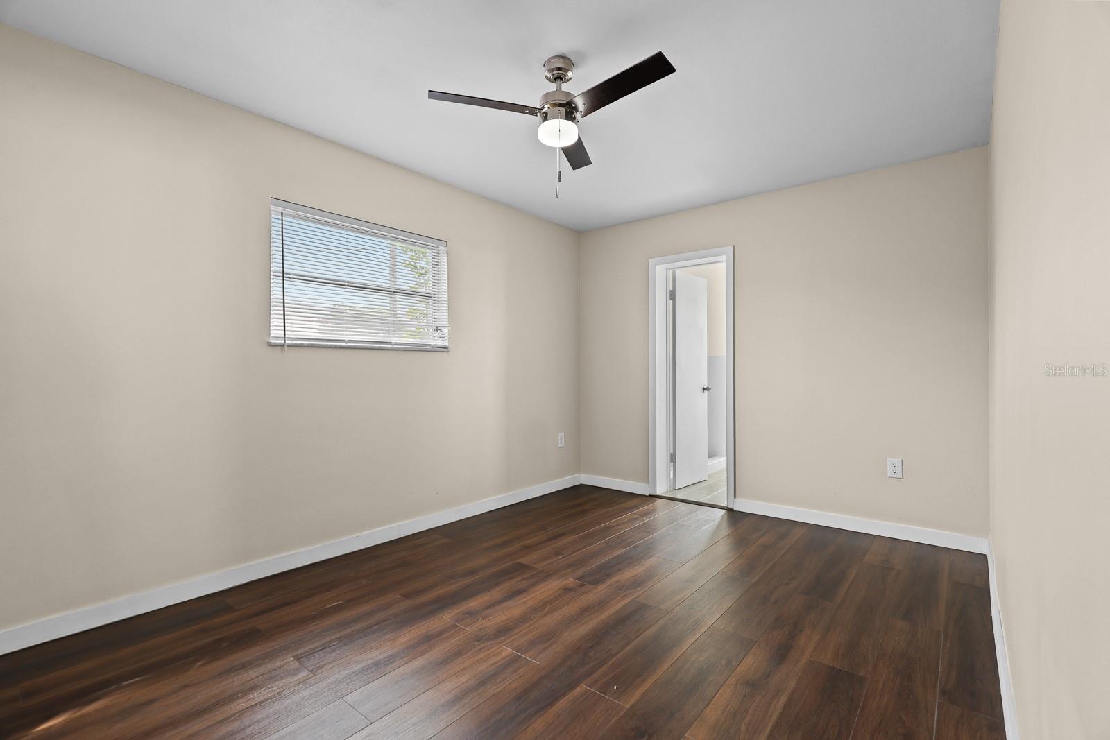 702 DESERT HILLS WAY — photo 15