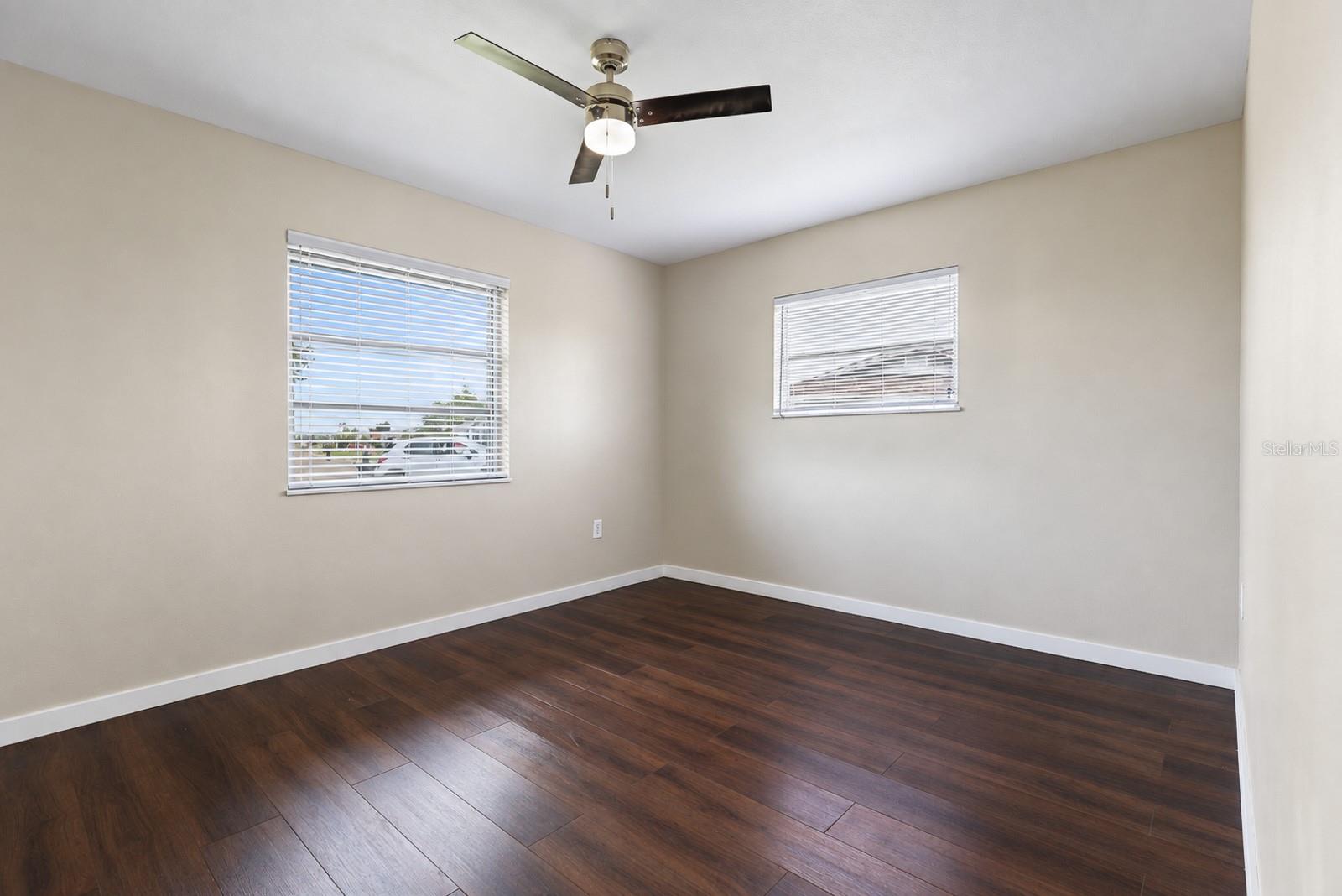 702 DESERT HILLS WAY — photo 20