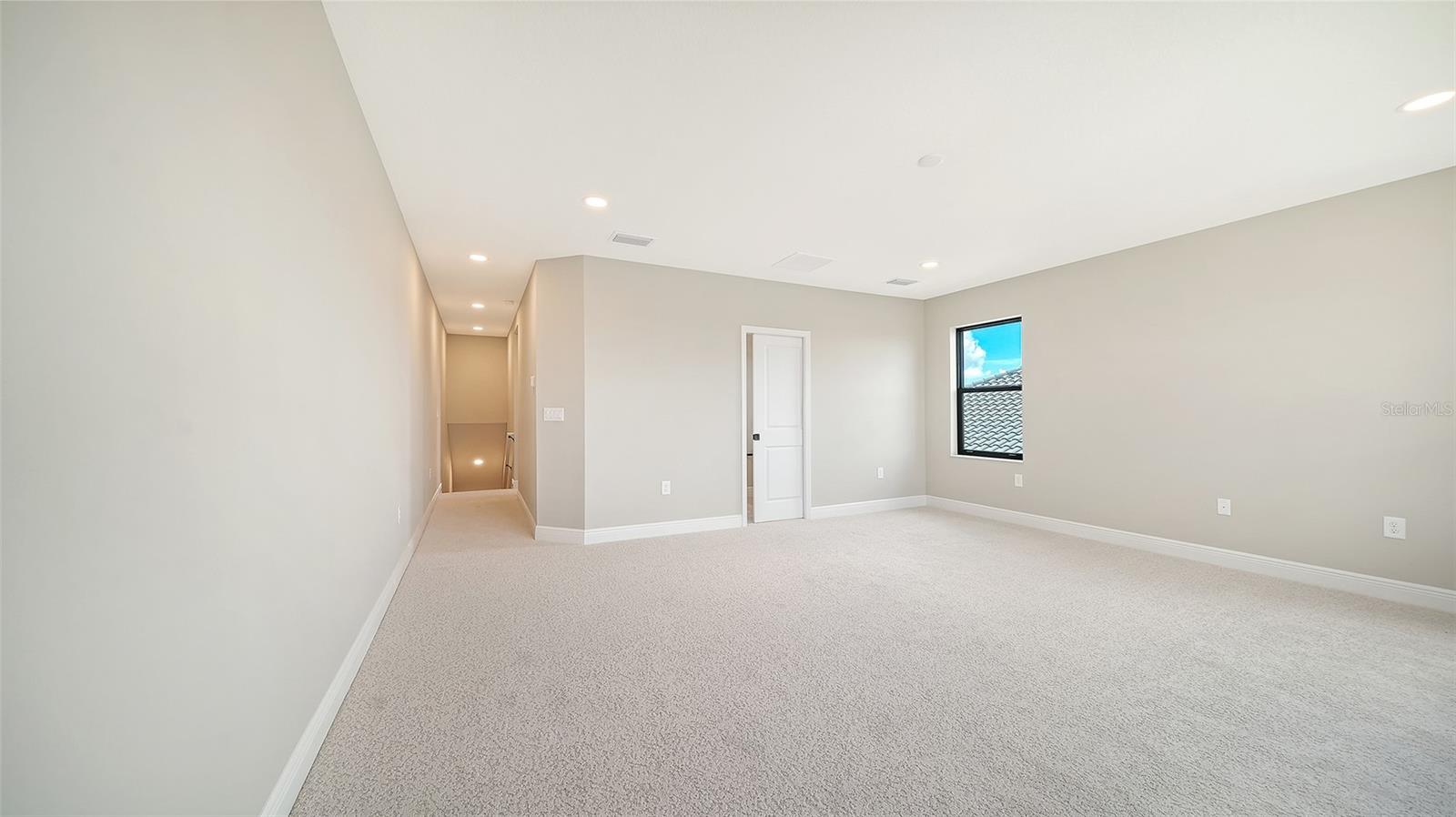 8071 ANTHIRIUM LOOP — photo 38