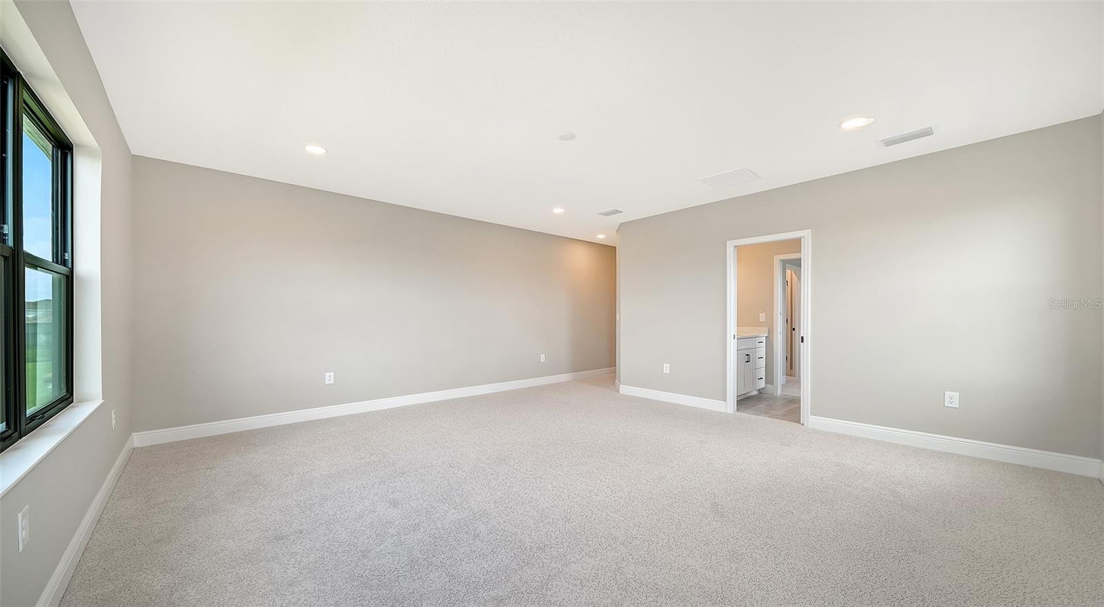 8071 ANTHIRIUM LOOP — photo 39