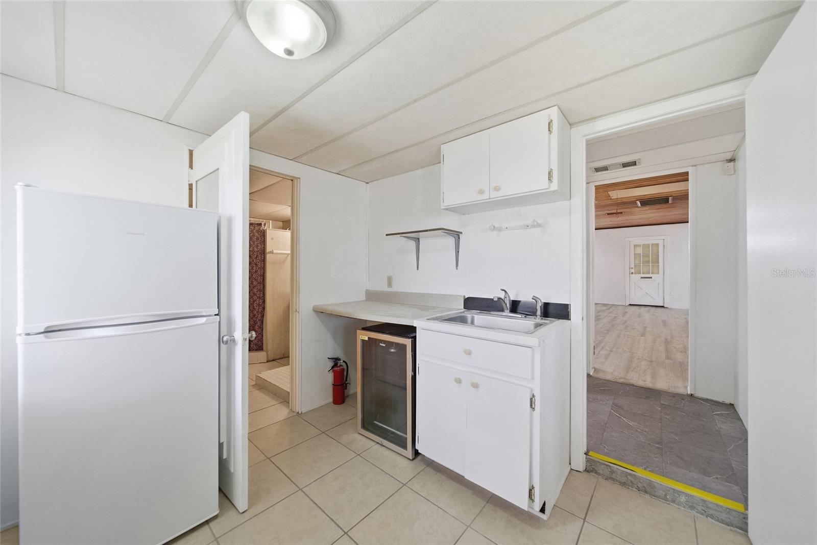 4539 MILE STRETCH DR — photo 16