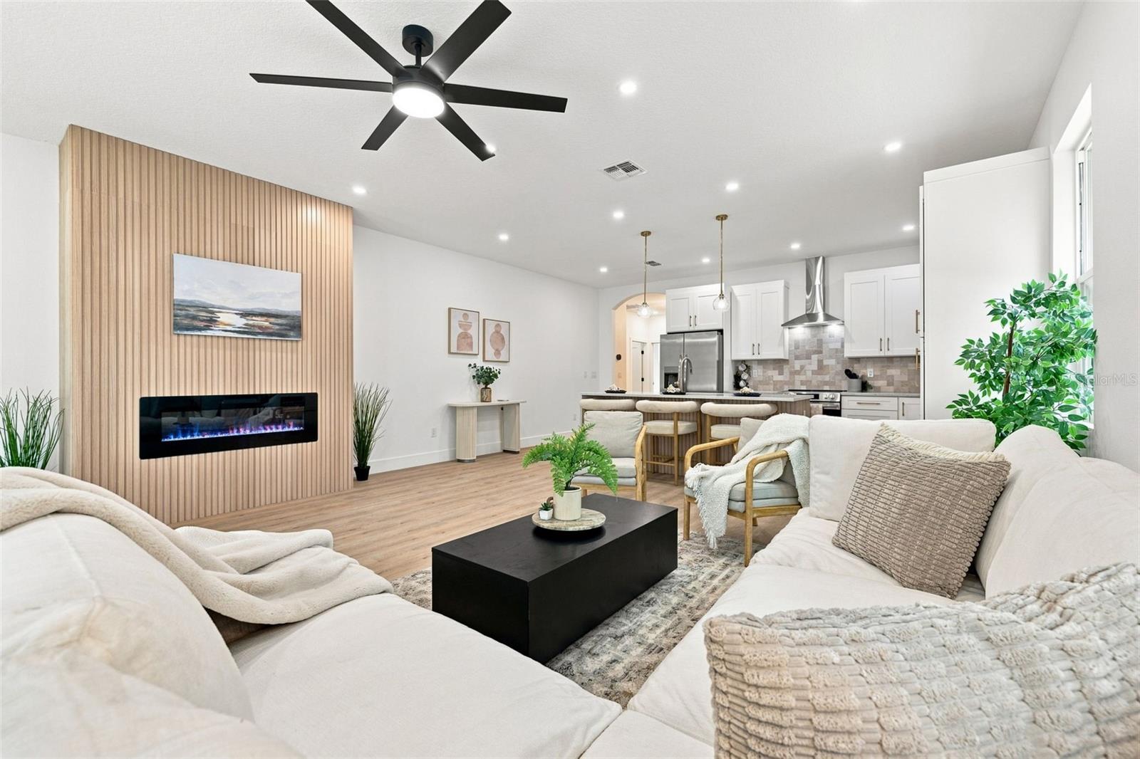 3008 E OSBORNE AVE — photo 12