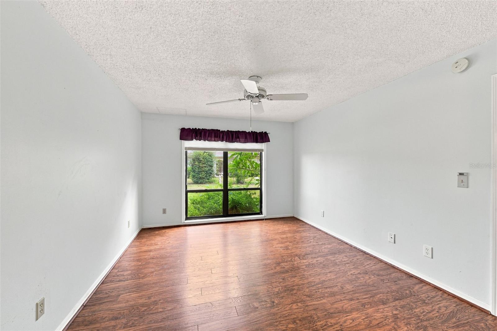 304 KELSEY WAY — photo 13