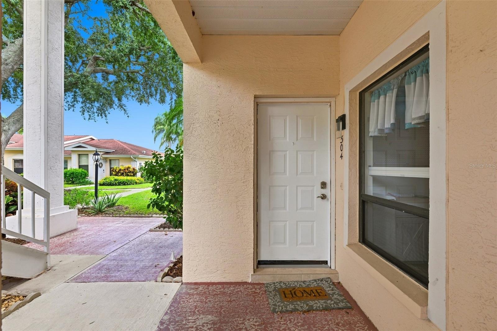 304 KELSEY WAY — photo 3