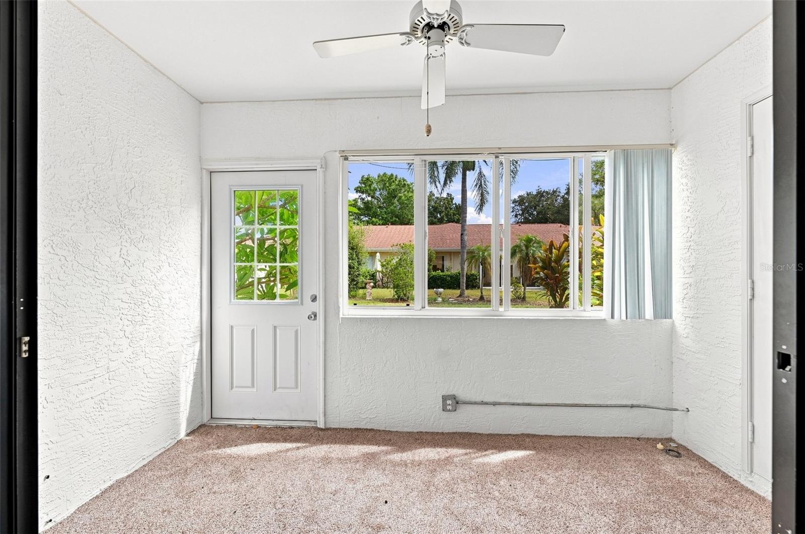 304 KELSEY WAY — photo 25