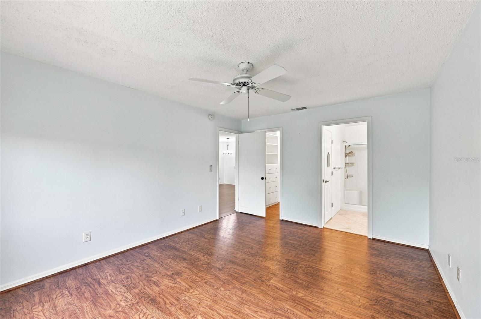 304 KELSEY WAY — photo 14