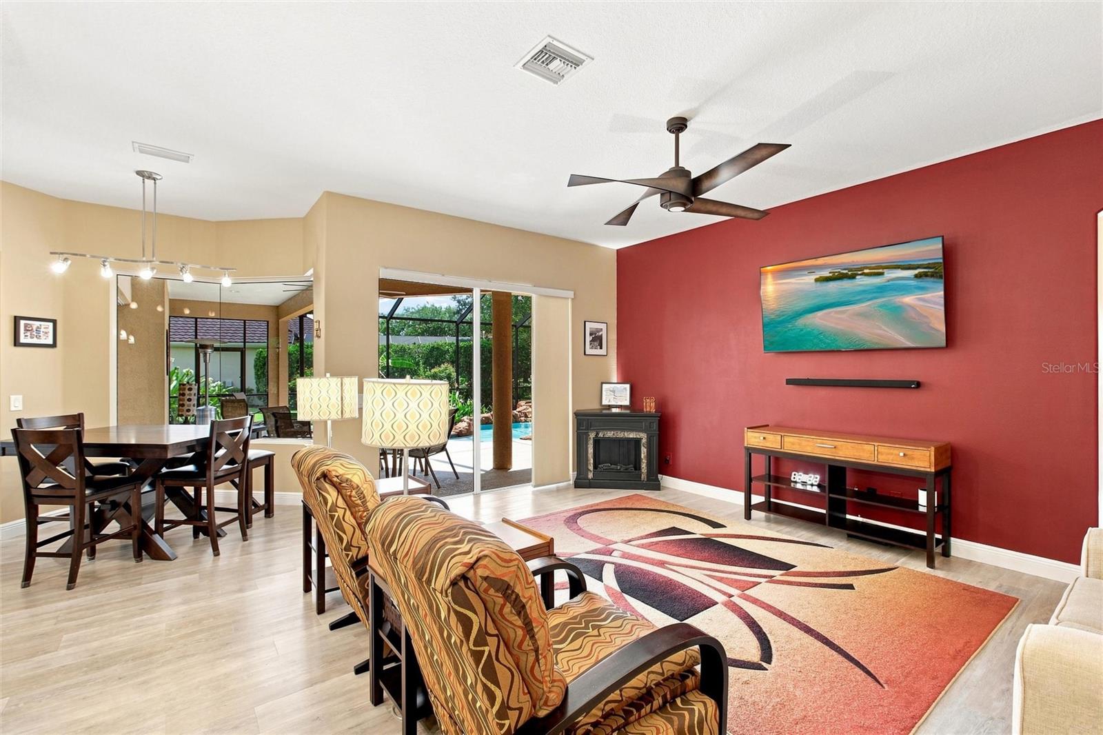 616 COUNTRY MEADOWS WAY — photo 4