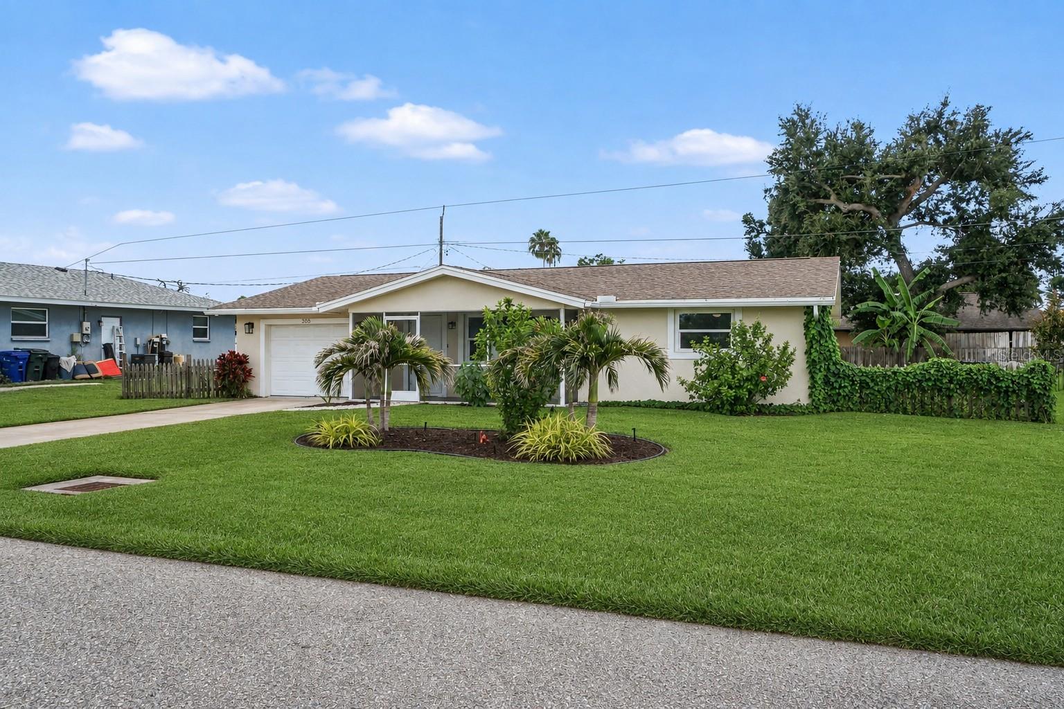 305 SHELL RD — photo 3