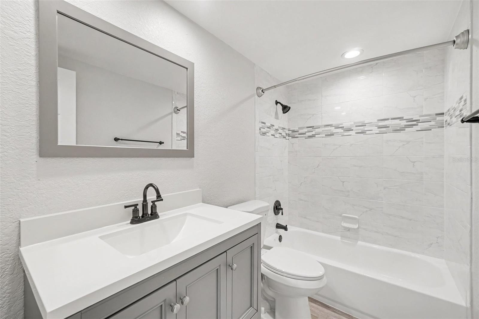 305 SHELL RD — photo 37