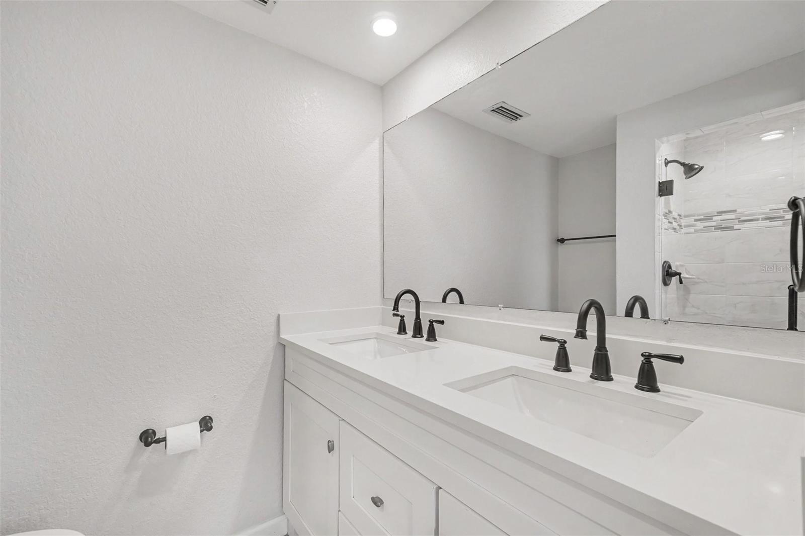 305 SHELL RD — photo 29