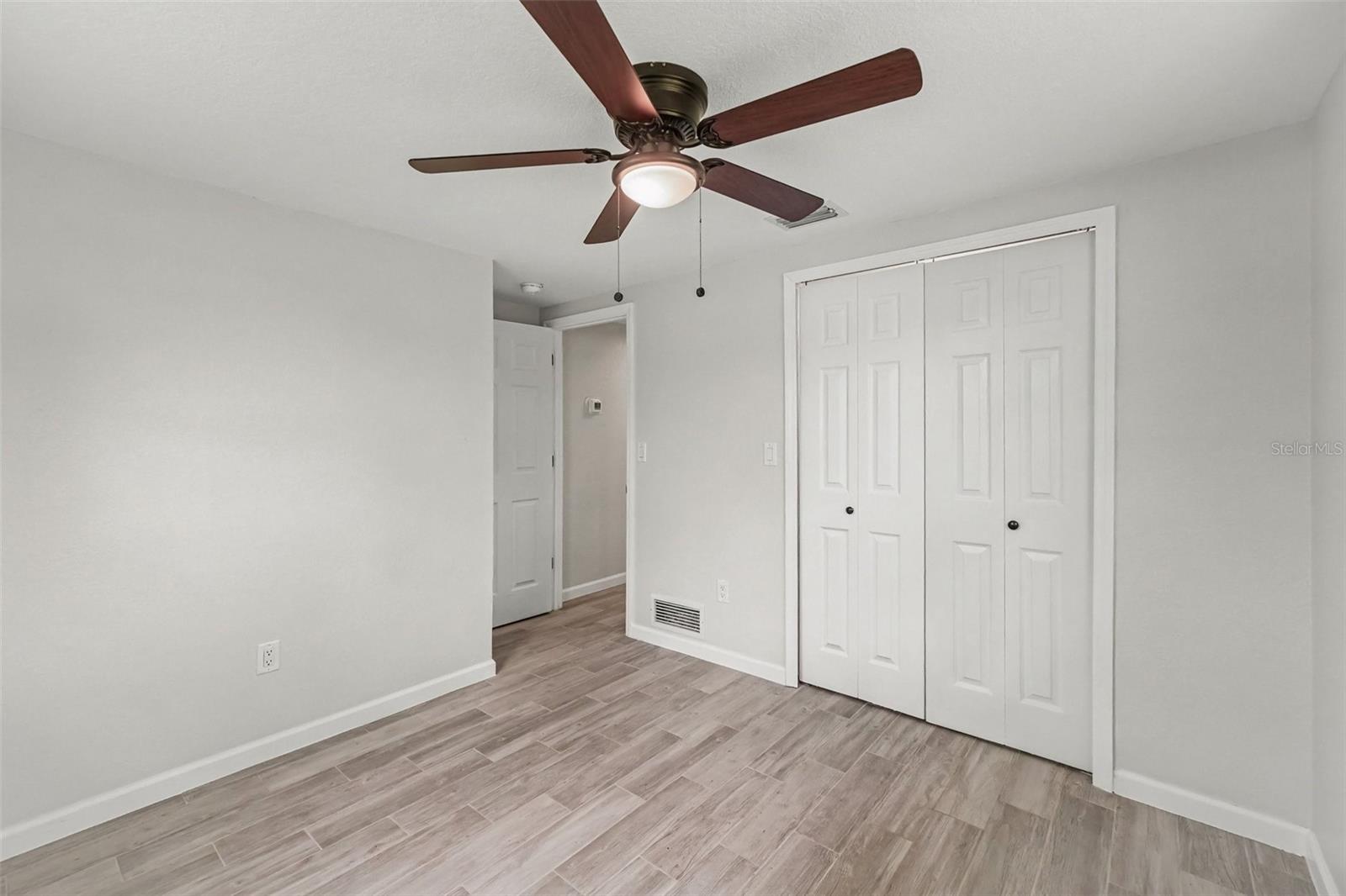 305 SHELL RD — photo 33