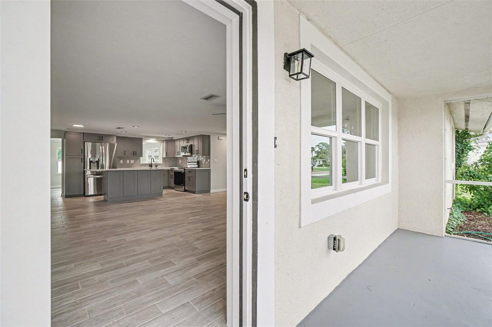 305 SHELL RD — photo 8