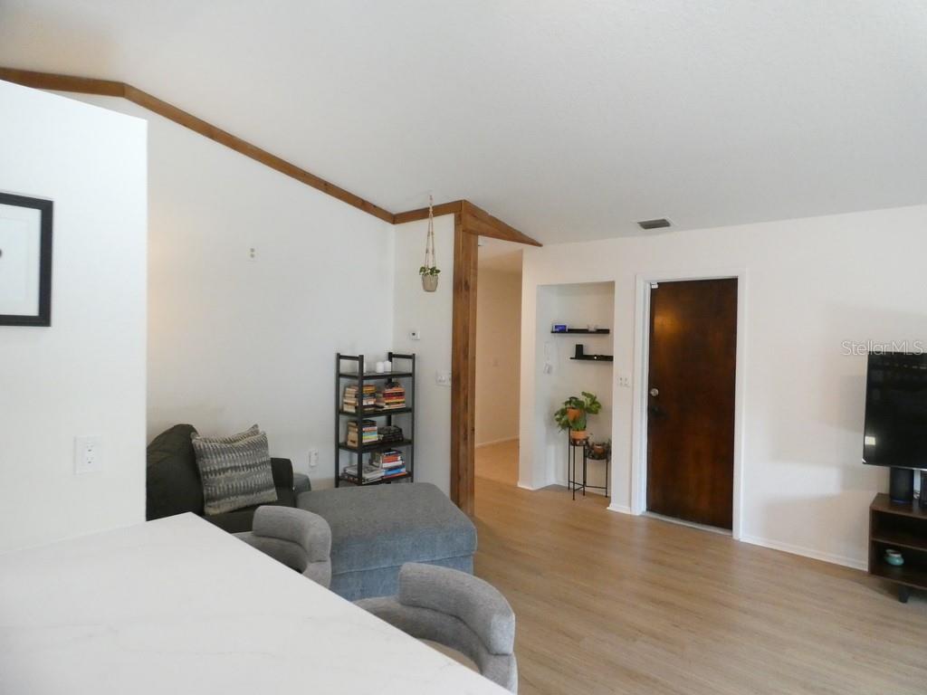 1368 NOELL BLVD — photo 12
