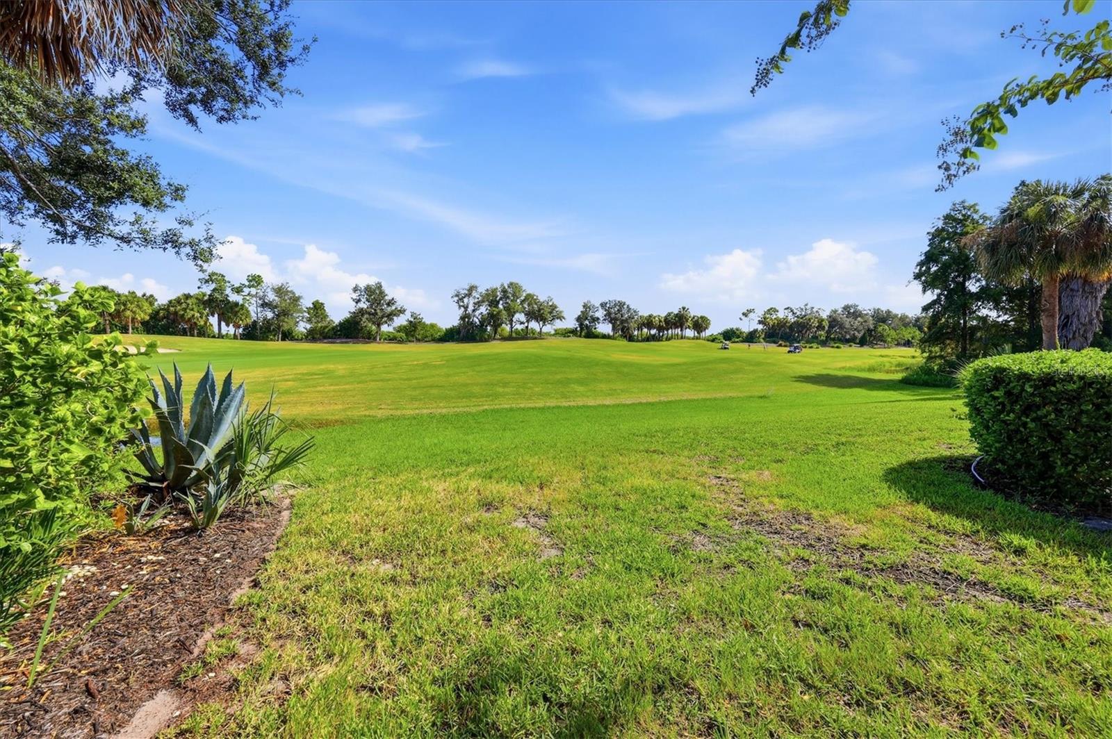 262 MONTELLUNA DR — photo 30