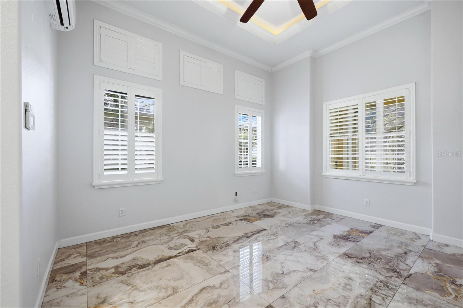 262 MONTELLUNA DR — photo 15