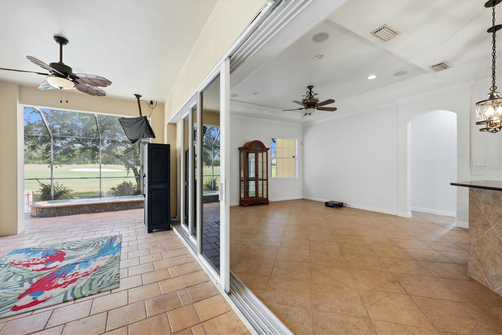 262 MONTELLUNA DR — photo 25