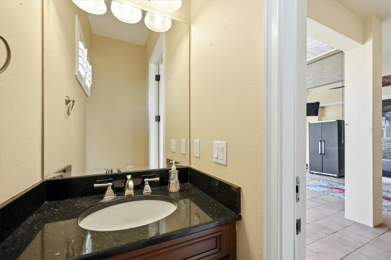 262 MONTELLUNA DR — photo 23