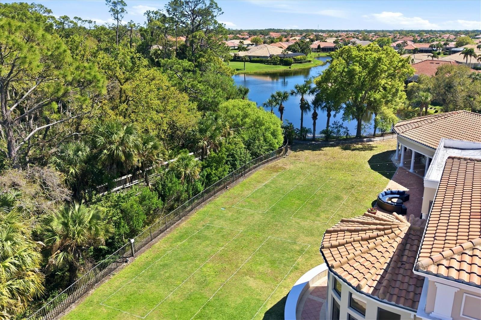 262 MONTELLUNA DR — photo 53