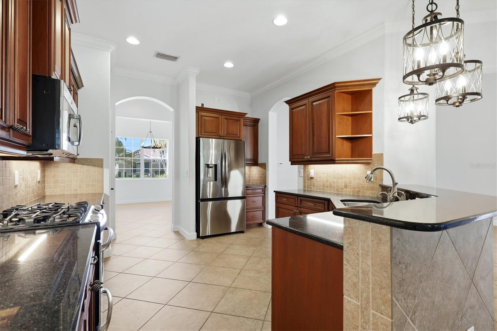 262 MONTELLUNA DR — photo 13
