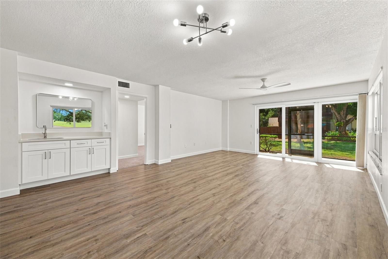 700 STARKEY RD #311 — photo 9