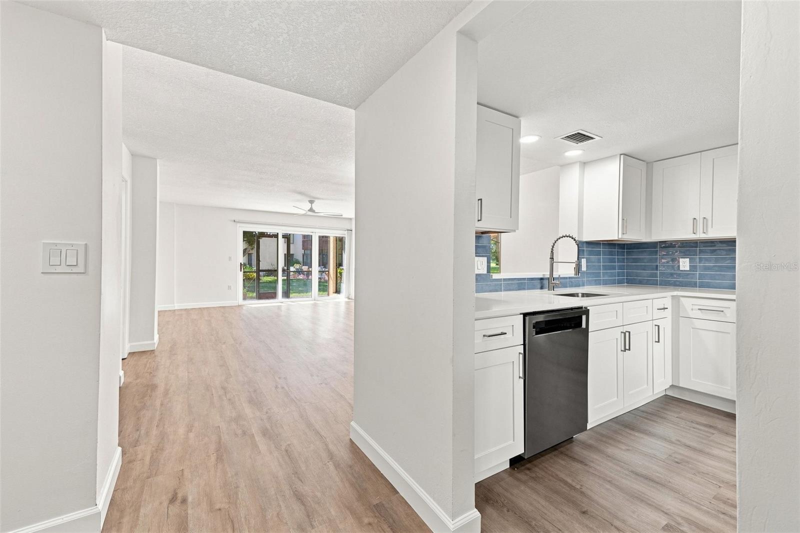 700 STARKEY RD #311 — photo 2