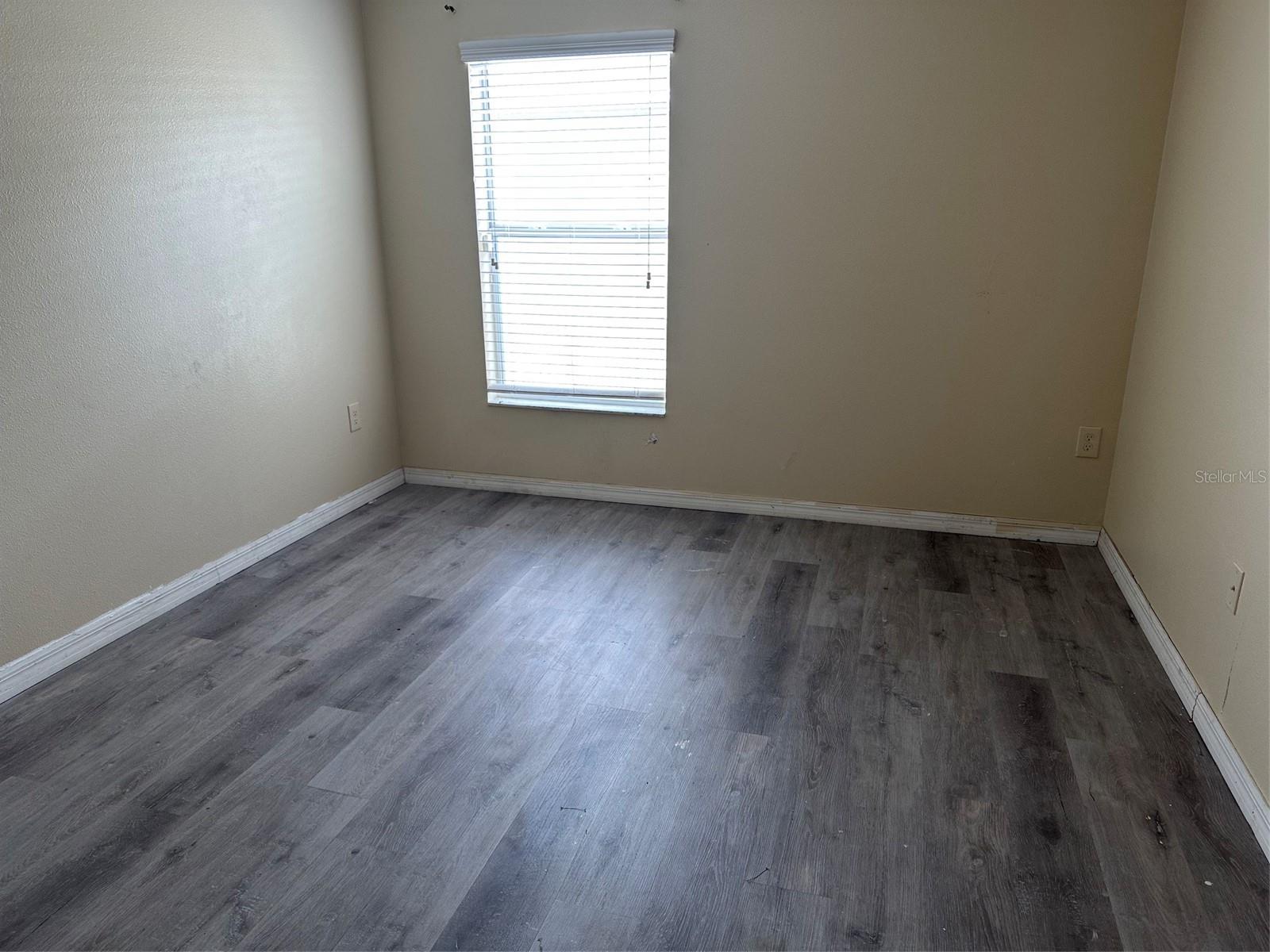 8018 CHERRY BRANCH DR — photo 4