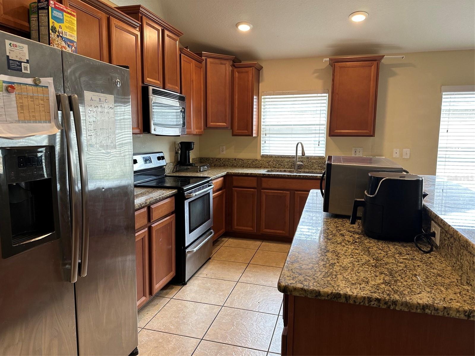 8018 CHERRY BRANCH DR — photo 3