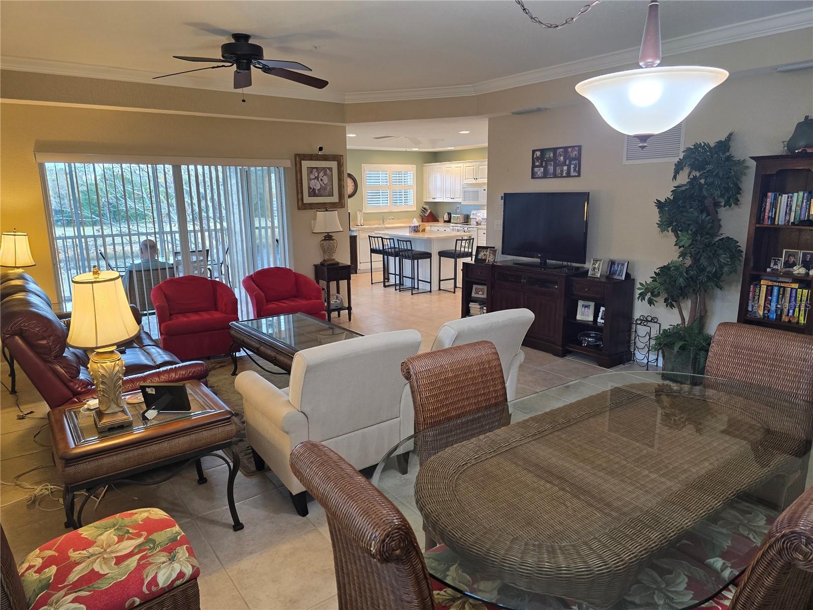 6318 GRAND OAK CIR #201 — photo 16